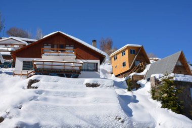 Kayak Merkezi http://www.Voices.No/mainissues/mi40008000288.php Şili