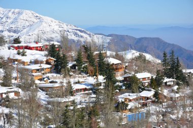 Kayak Merkezi http://www.Voices.No/mainissues/mi40008000288.php Şili