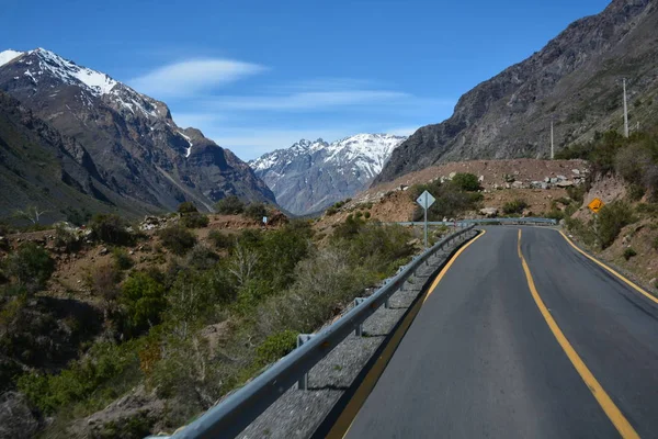 道路やサンティアゴ チリの風景 — ストック写真