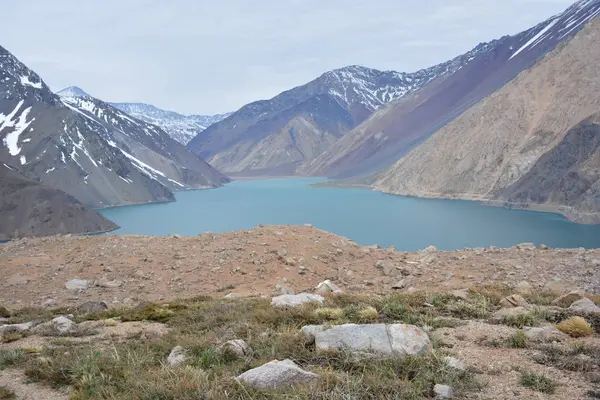 Krajina, hory, sníh a přírody v Chile — Stock fotografie
