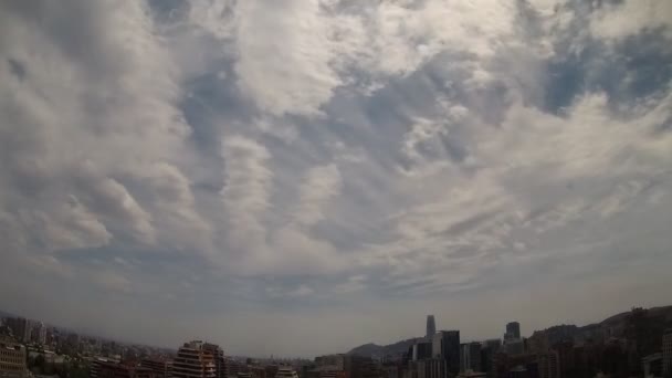 Soluppgång och moln i Santiago Chile — Stockvideo