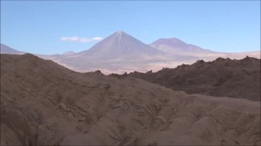 Dağ ve vadi Atacama Çölü Şili'manzara