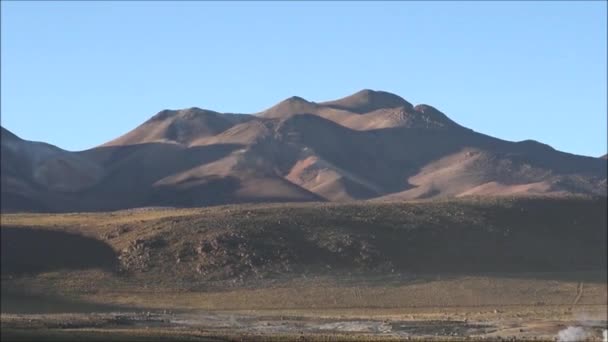 Gejsrar i Atacamaöknen Chile — Stockvideo