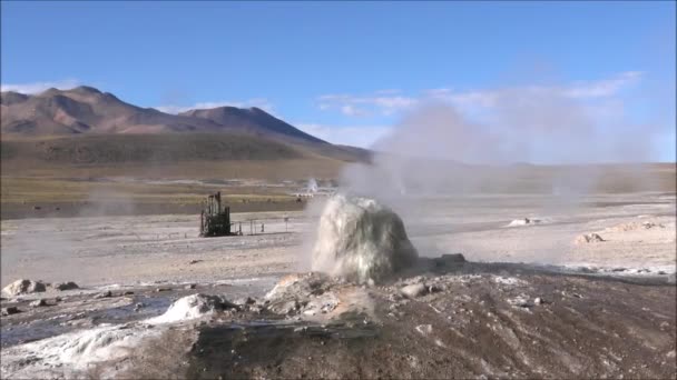 Geysers en el desierto de Atacama Chile — Vídeos de Stock