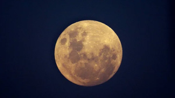 Full Moon rising at Mount Andes in Santiago Chile — Stock Photo, Image