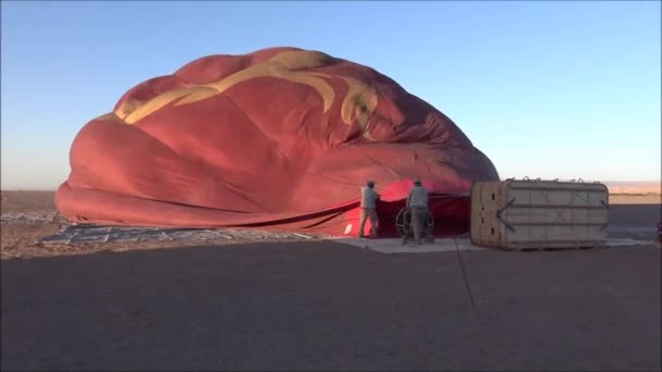 Şili'deki Atacama Çölü üzerinde balon — Stok video