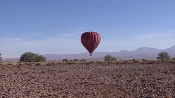 Balon na pustyni Atacama w Chile — Wideo stockowe