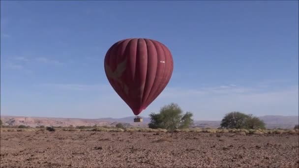 Balon na pustyni Atacama w Chile — Wideo stockowe