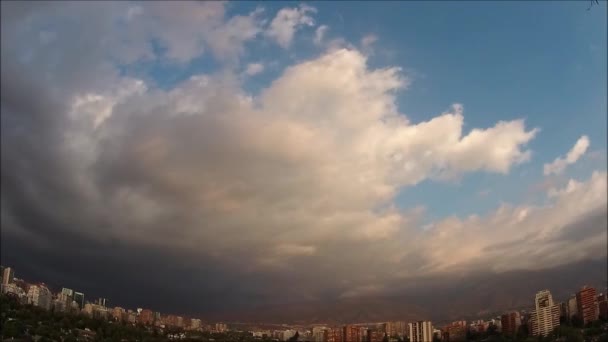 Sunset clouds in Santiago, Chile — Stock Video