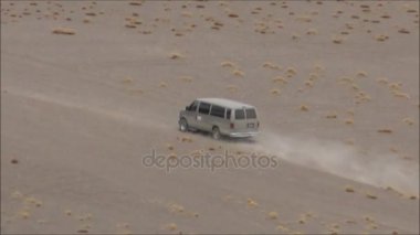 Dağlar ve volkan Atacama Çölü, Şili'deki manzara