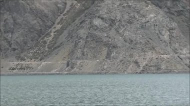 Dağlar ve lagün Santiago, Şili için peyzaj