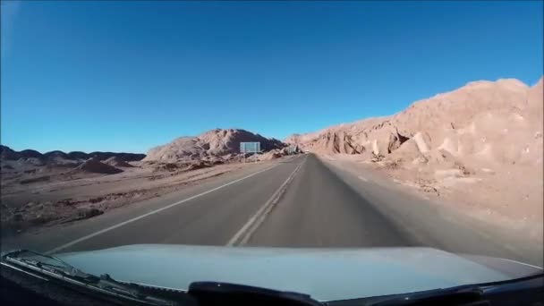 Paysage et routes dans le désert d'Atacama au Chili — Video