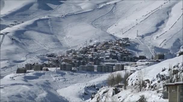 Χιονοδρομικό κέντρο στο Σαντιάγο Χιλή — Αρχείο Βίντεο