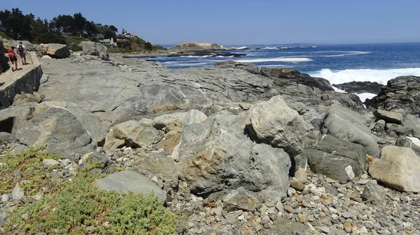 Landschap van rotsachtige strand en vakantie in Chili — Stockfoto