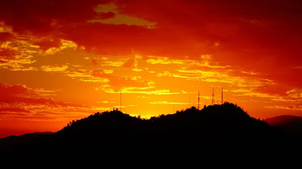 Nuvens de pôr do sol na cidade de Santiago, Chile — Fotografia de Stock