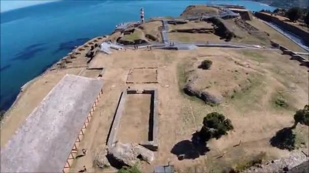 Luchtfoto beelden van fort, de hoge land en de rivieren in Chili — Stockvideo