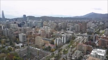 Şili'nin başkenti Santiago dron havadan görünümü