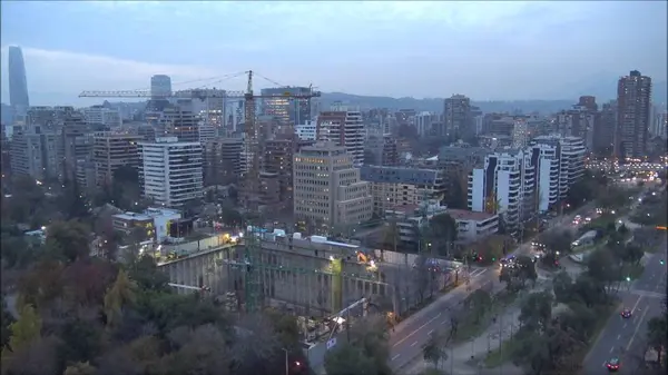 City lights and night fall in Santiago, Chile — Stock Photo, Image