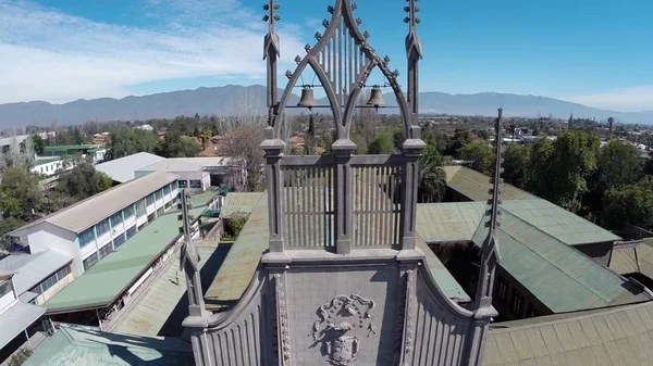 Widok na Kościół i miasto w Santiago Chile — Zdjęcie stockowe