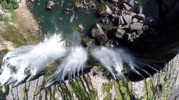 Letecký pohled na vodopád a řek v Chile — Stock fotografie