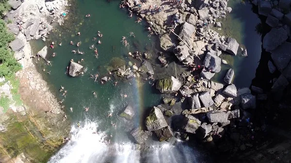 Vue aérienne de la cascade et des rivières au Chili — Photo