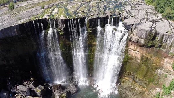 Vue aérienne de la cascade et des rivières au Chili — Photo