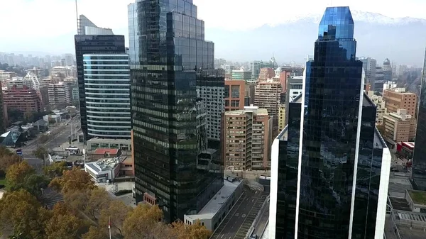 建筑物和建筑风格在智利圣地亚哥举行的鸟瞰图 — 图库照片