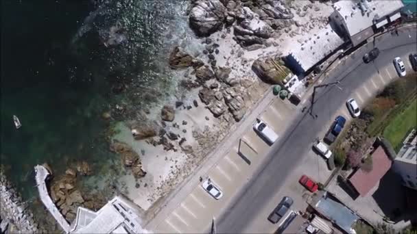 Veduta aerea di una spiaggia e onda in Cile — Video Stock