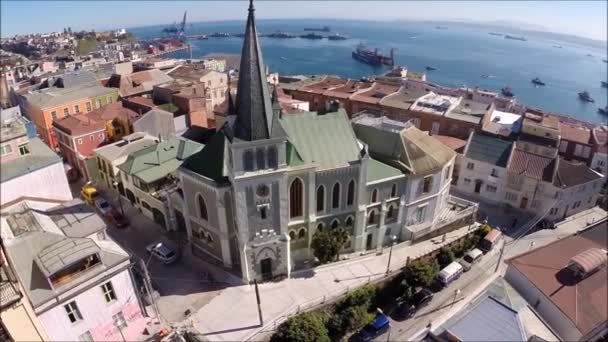 Gökdelenler ve Şili şehirde havadan görünümü — Stok video