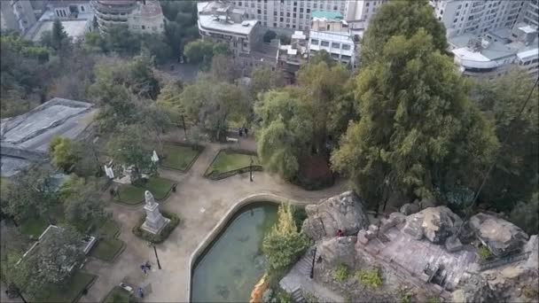 Widok z lotu ptaka w Santa Lucia hill w Santiago, Chile — Wideo stockowe