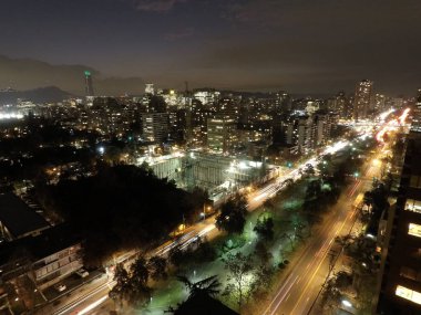 Sunset ve gece ışıkları Santiago, Şili