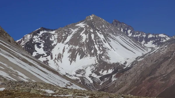Lanskap salju gunung di Santiago, Chili — Stok Foto
