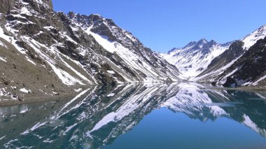dağ kar ve lagün Santiago, Şili için peyzaj