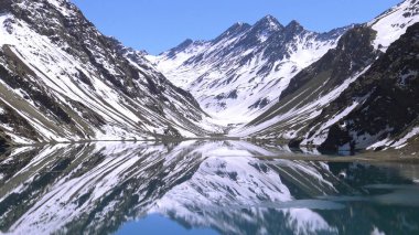 dağ kar ve lagün Santiago, Şili için peyzaj