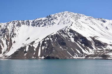 dağ kar ve lagün Santiago, Şili için peyzaj