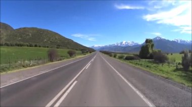 Santiago, Şili'deki bir kayak merkezi seyahat