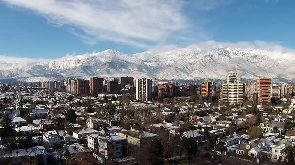 Şili 'deki Santiago şehrinin hava manzarası — Stok video