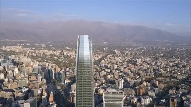 Αεροφωτογραφία της πόλης Santiago στη Χιλή — Αρχείο Βίντεο