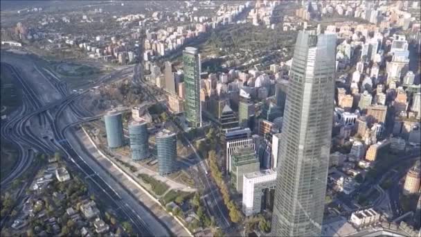 Vista aérea da cidade de Santiago no Chile — Vídeo de Stock