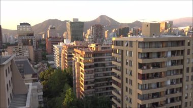  Peyzaj ve Chile Santiago şehir içinde gökdelenler