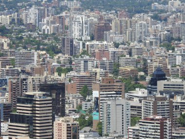 Santiago, Şili'deki skycrapers havadan görünümü