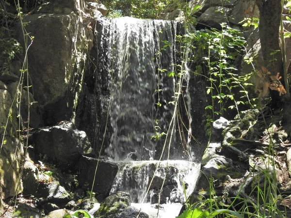 Santiago, Şili için şelale peyzaj