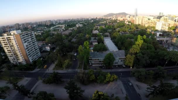 Hora do nascer do sol e da paisagem urbana em santiago, Chile — Vídeo de Stock