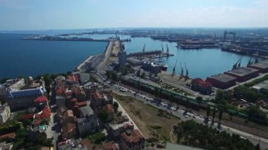 Constanta endüstriyel seaport, Romanya üzerinden uçuş