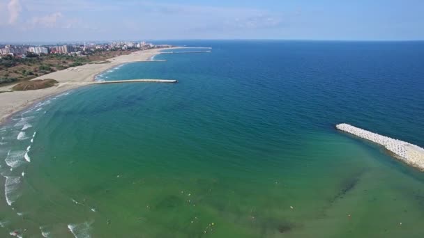 Repülés alatt beach, a Fekete-tenger — Stock videók