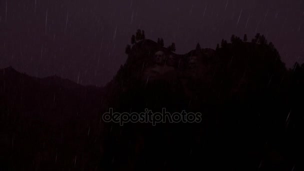 Monte Rushmore timelapse sunrise, de noche lluviosa a día soleado — Vídeos de Stock