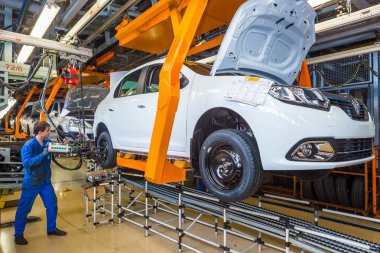 Togliatti Avtovaz otomobil fabrikası. Montaj hattı üretim otomobil Lada, Renault, Nissan, Datsun