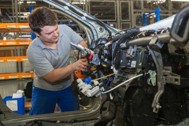 Togliatti Avtovaz otomobil fabrikası. Montaj hattı üretim otomobil Lada, Renault, Nissan, Datsun