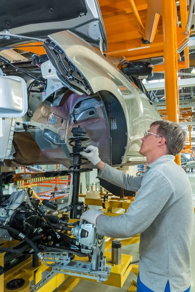 Togliatti Avtovaz otomobil fabrikası. Montaj hattı üretim otomobil Lada, Renault, Nissan, Datsun