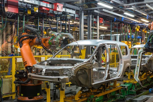 Togliatti Avtovaz otomobil fabrikası. Montaj hattı üretim otomobil Lada, Renault, Nissan, Datsun — Stok fotoğraf